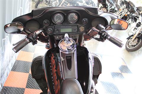 2006 Harley-Davidson Electra Glide® Classic in Shorewood, Illinois - Photo 15