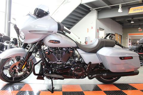 2024 Harley-Davidson Road Glide® in Shorewood, Illinois - Photo 19