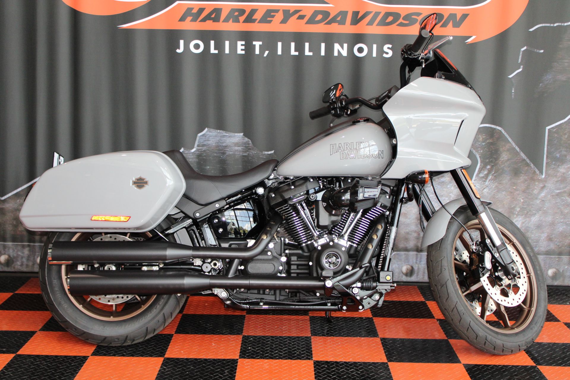 2024 Harley-Davidson Low Rider® ST in Shorewood, Illinois - Photo 2