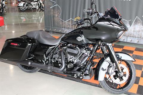 2022 Harley-Davidson Road Glide® Special in Shorewood, Illinois - Photo 2