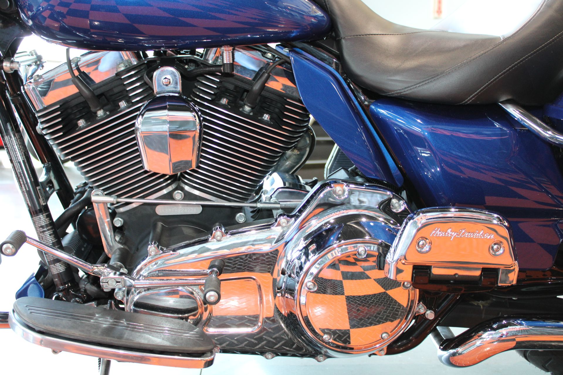 2015 Harley-Davidson Street Glide® in Shorewood, Illinois - Photo 18