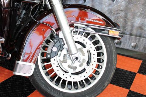 2011 Harley-Davidson Ultra Classic® Electra Glide® in Shorewood, Illinois - Photo 4