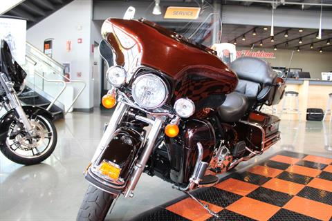 2011 Harley-Davidson Ultra Classic® Electra Glide® in Shorewood, Illinois - Photo 24