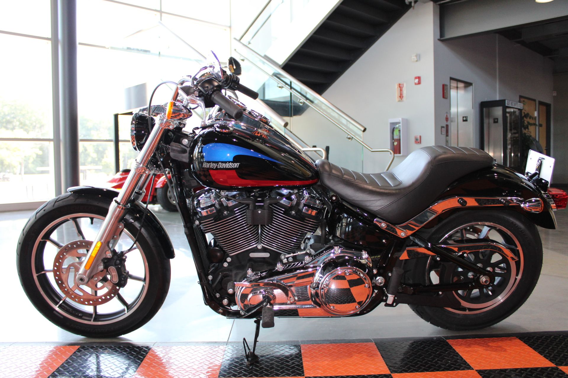 2018 Harley-Davidson Low Rider® 107 in Shorewood, Illinois - Photo 15