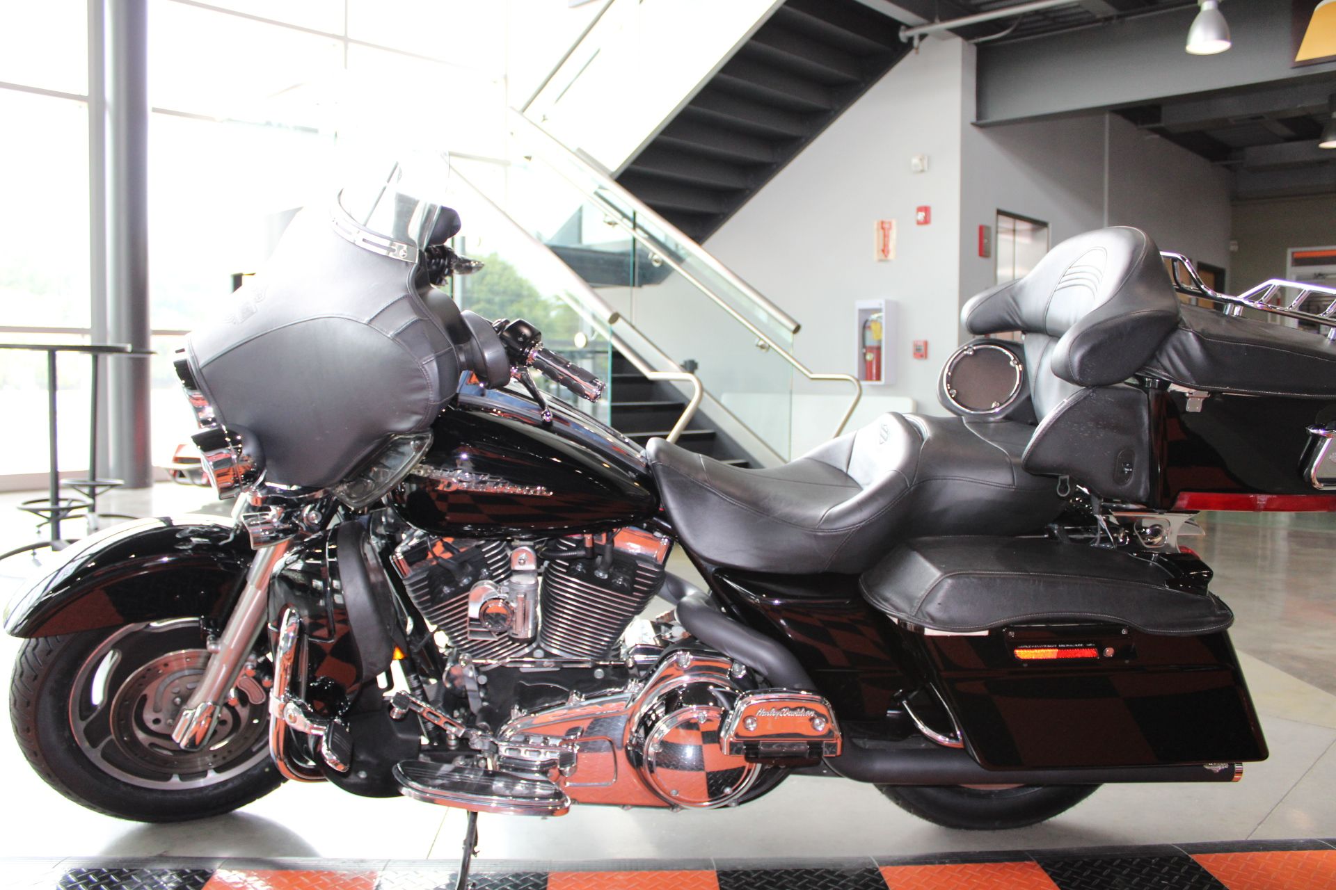 2007 Harley-Davidson FLHX Street Glide™ in Shorewood, Illinois - Photo 17