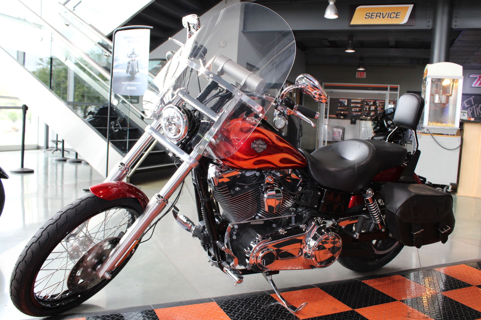 2013 Harley-Davidson Dyna® Wide Glide® in Shorewood, Illinois - Photo 21
