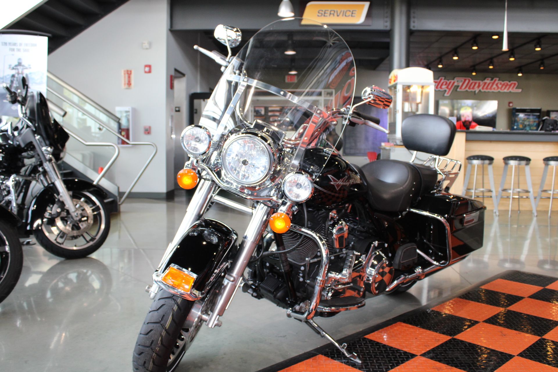2010 Harley-Davidson Road King® in Shorewood, Illinois - Photo 23