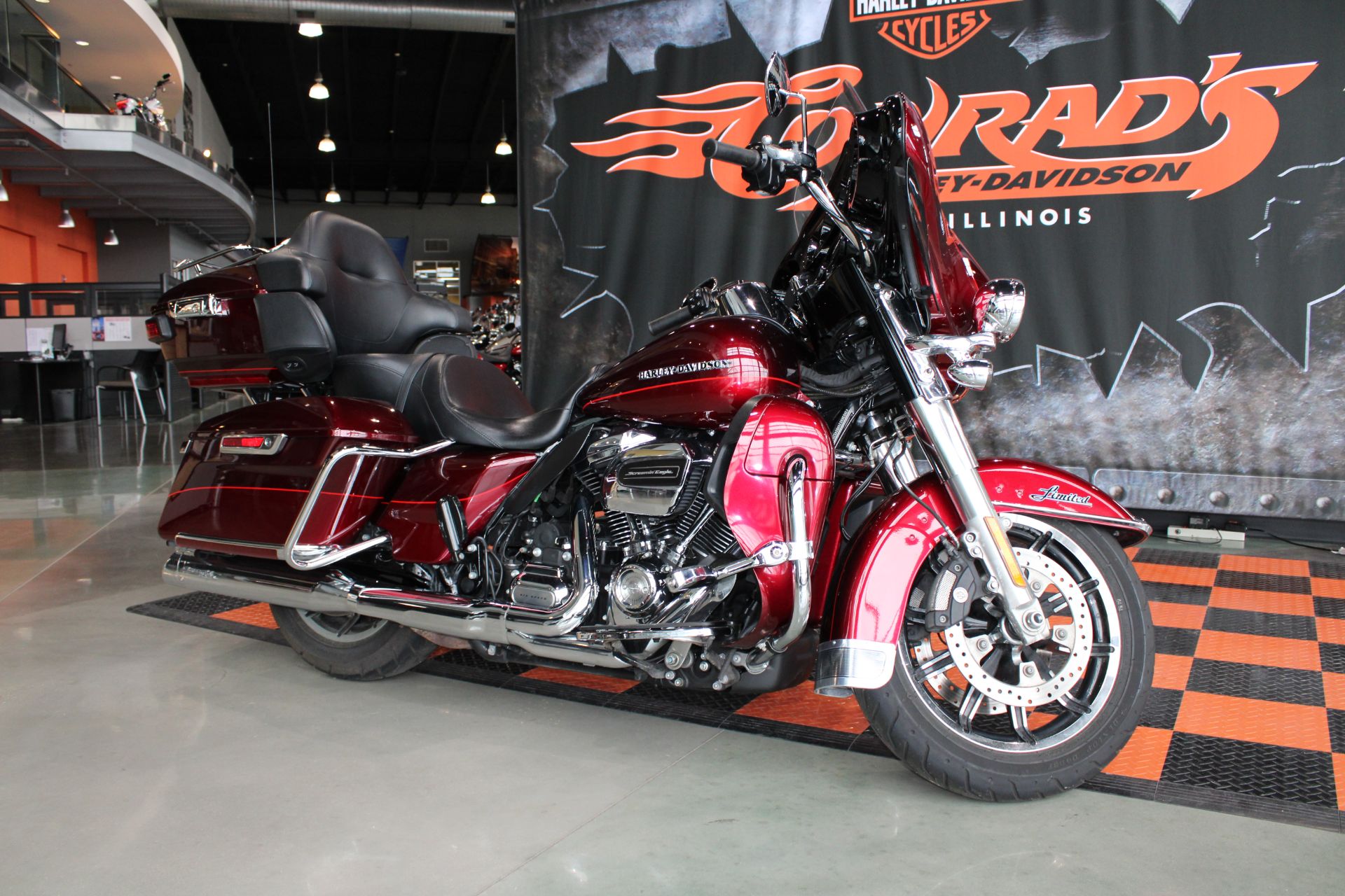 2017 Harley-Davidson Ultra Limited Low in Shorewood, Illinois - Photo 2