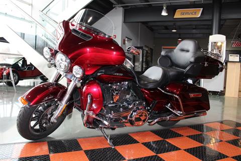2017 Harley-Davidson Ultra Limited Low in Shorewood, Illinois - Photo 16
