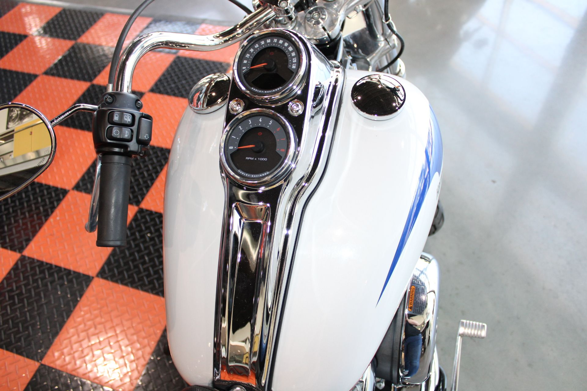 2020 Harley-Davidson Low Rider® in Shorewood, Illinois - Photo 8