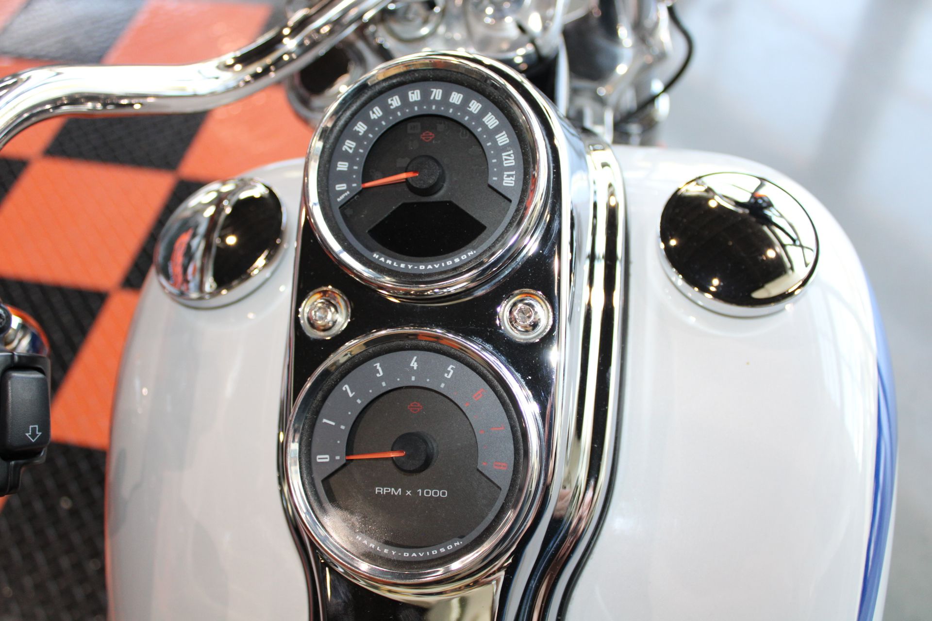 2020 Harley-Davidson Low Rider® in Shorewood, Illinois - Photo 9
