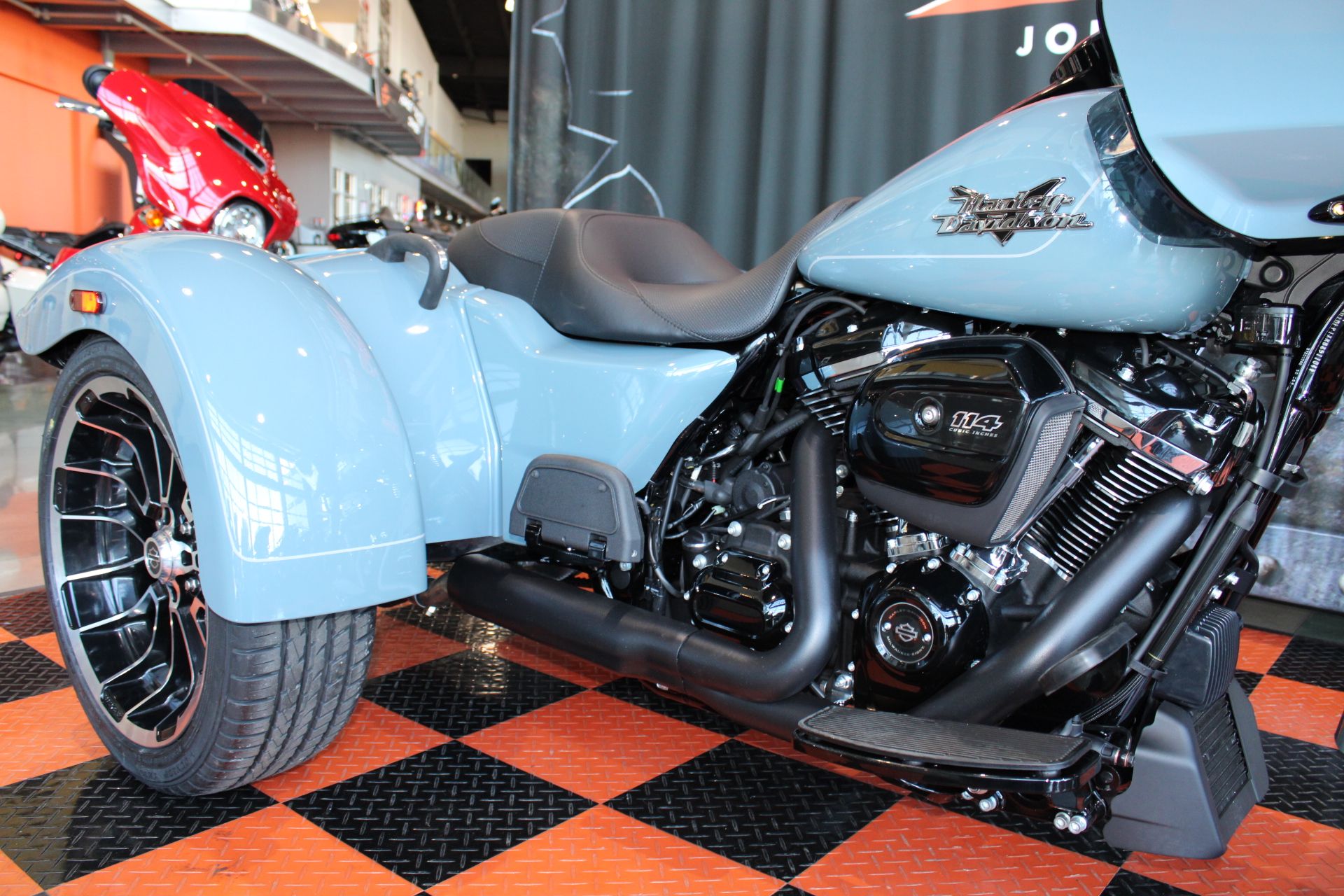 2024 Harley-Davidson Road Glide® 3 in Shorewood, Illinois - Photo 8