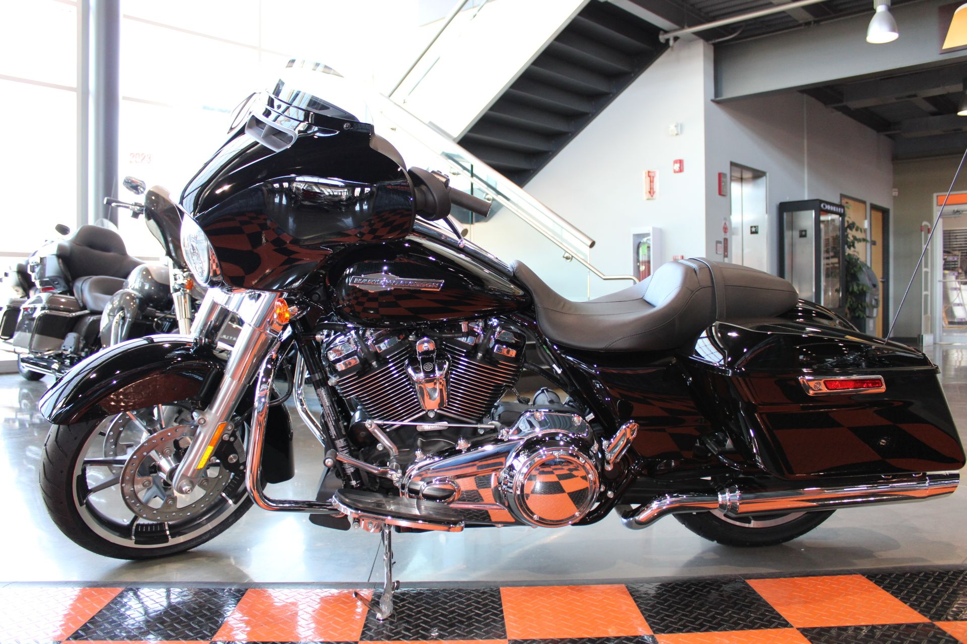 2023 Harley-Davidson Street Glide® in Shorewood, Illinois - Photo 21