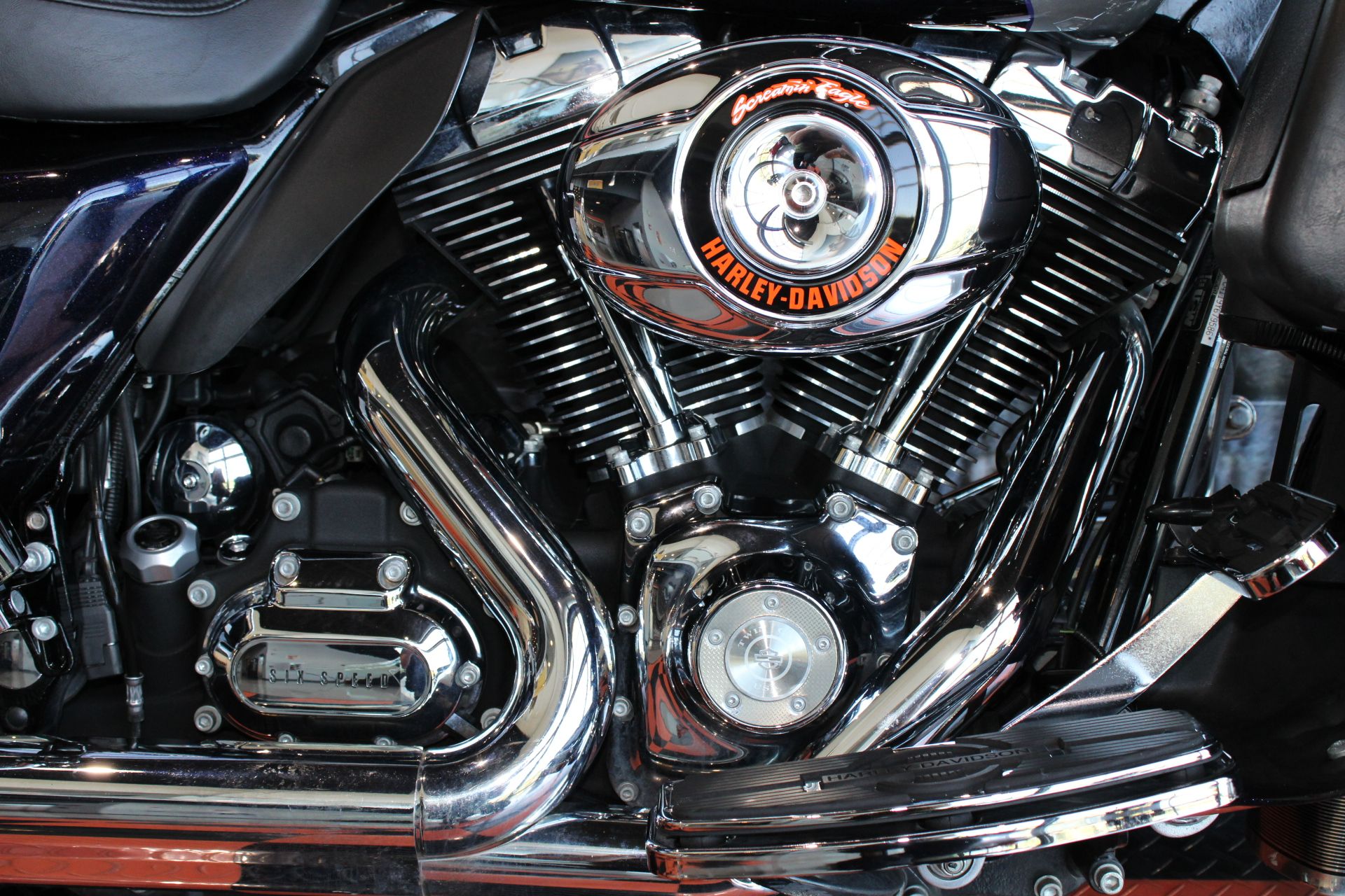 2009 Harley-Davidson Ultra Classic® Electra Glide® in Shorewood, Illinois - Photo 6