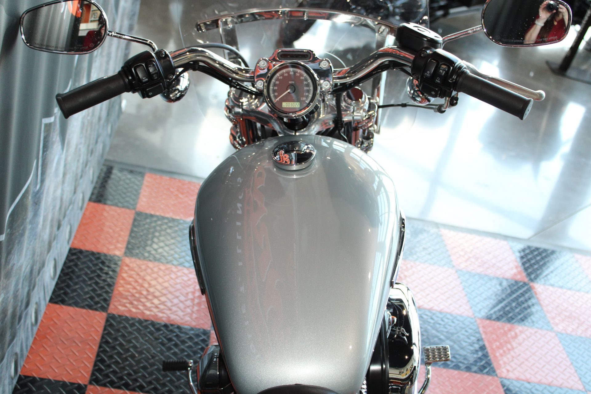 2012 Harley-Davidson Sportster® 1200 Custom in Shorewood, Illinois - Photo 9