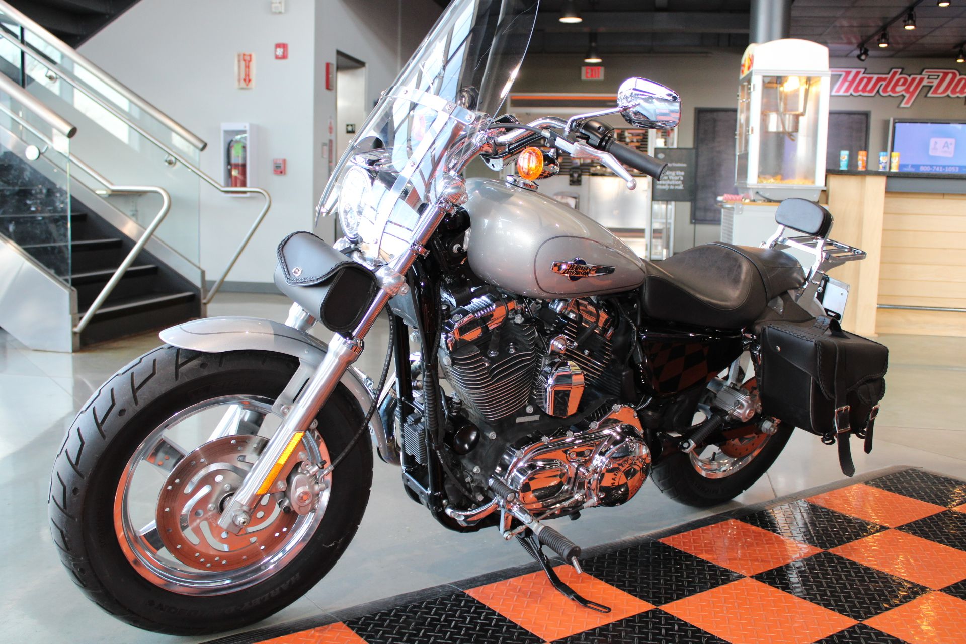 2012 Harley-Davidson Sportster® 1200 Custom in Shorewood, Illinois - Photo 21
