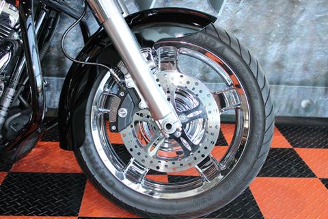2012 Harley-Davidson FLHX103 in Shorewood, Illinois - Photo 4