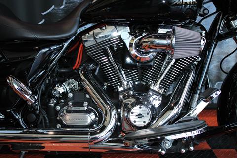 2012 Harley-Davidson FLHX103 in Shorewood, Illinois - Photo 6