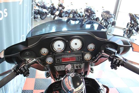 2012 Harley-Davidson FLHX103 in Shorewood, Illinois - Photo 9