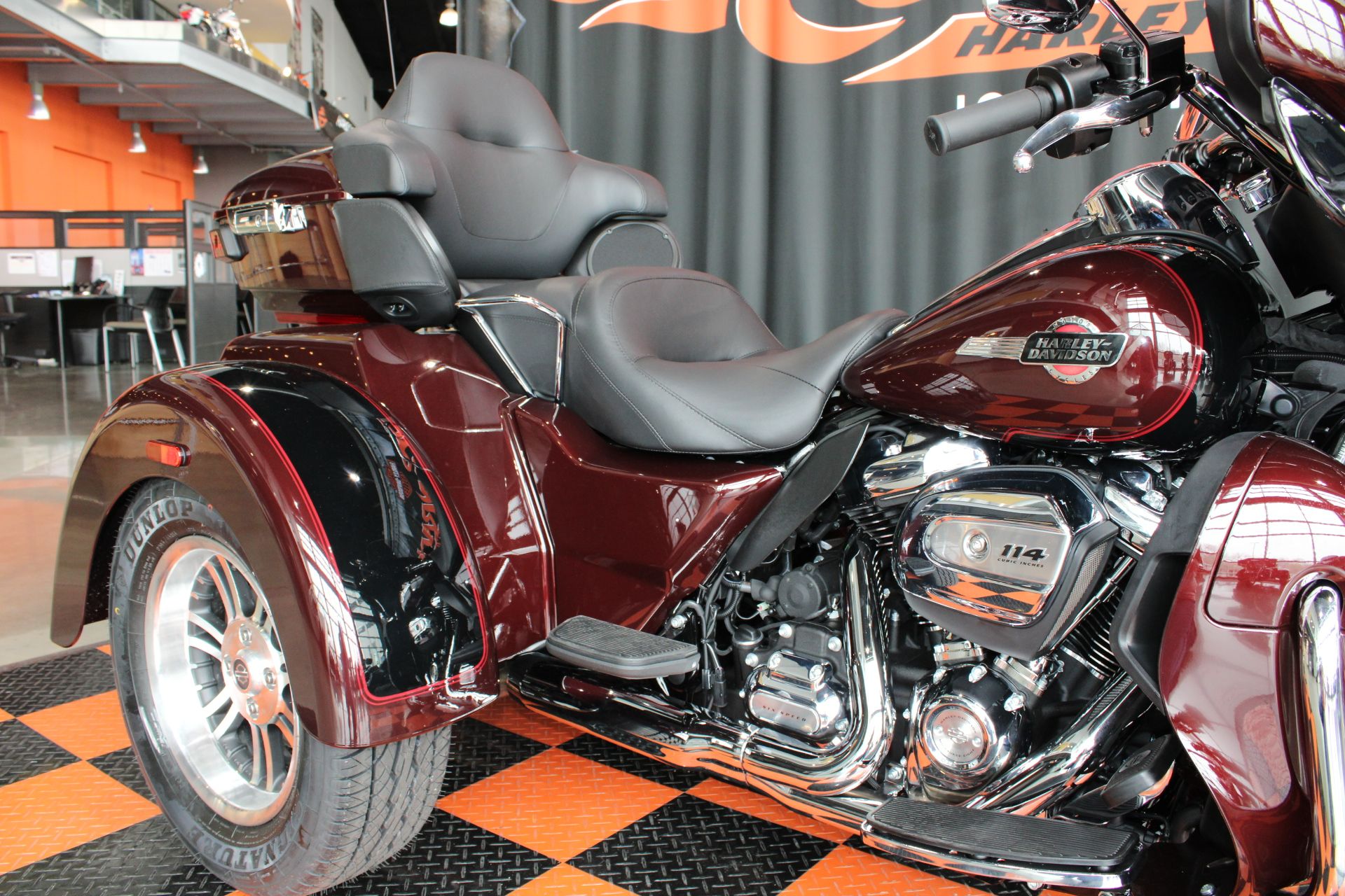 2022 Harley-Davidson Tri Glide® Ultra in Shorewood, Illinois - Photo 6