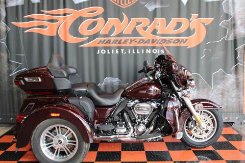 2022 Harley-Davidson Tri Glide® Ultra in Shorewood, Illinois - Photo 1