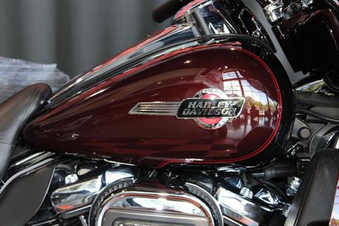 2022 Harley-Davidson Tri Glide® Ultra in Shorewood, Illinois - Photo 6