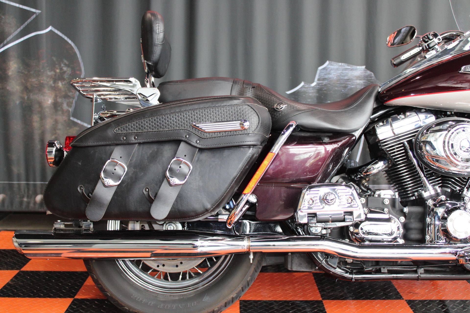 2007 Harley-Davidson FLHRC Road King® Classic in Shorewood, Illinois - Photo 15