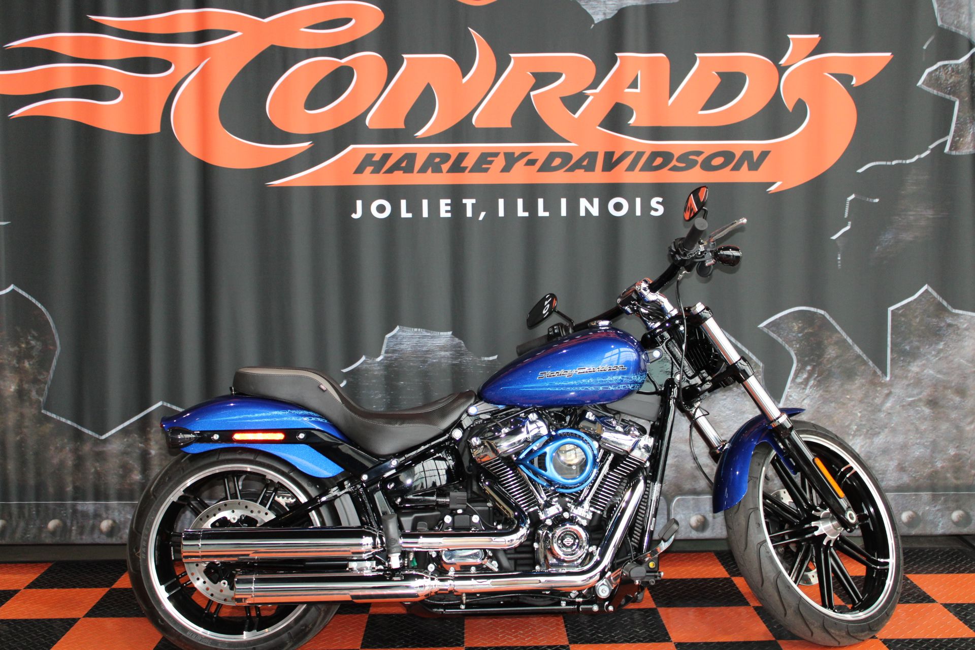 2019 Harley-Davidson Breakout® 114 in Shorewood, Illinois - Photo 1