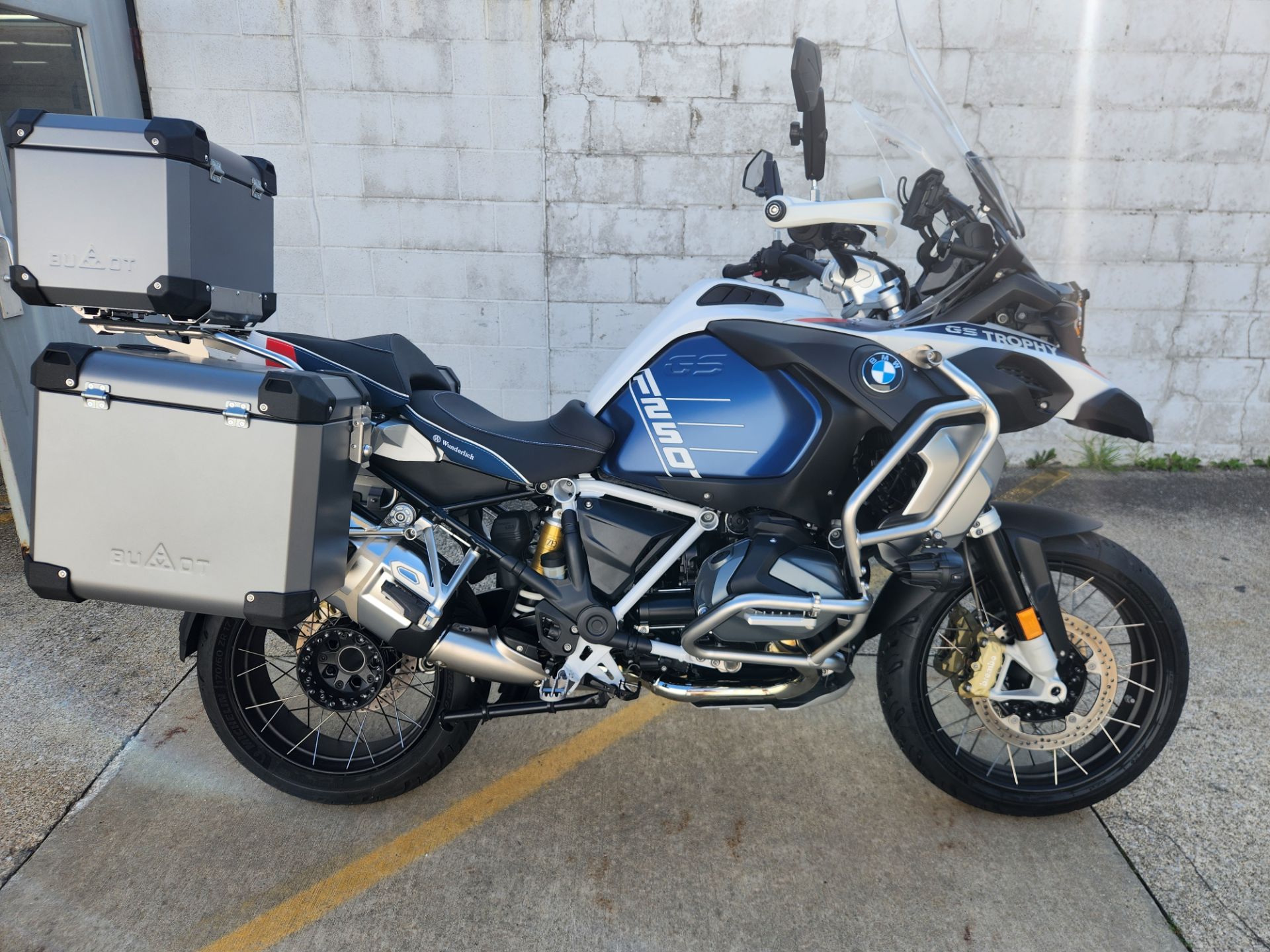 2023 BMW R 1250 GS Adventure in Cleveland, Ohio