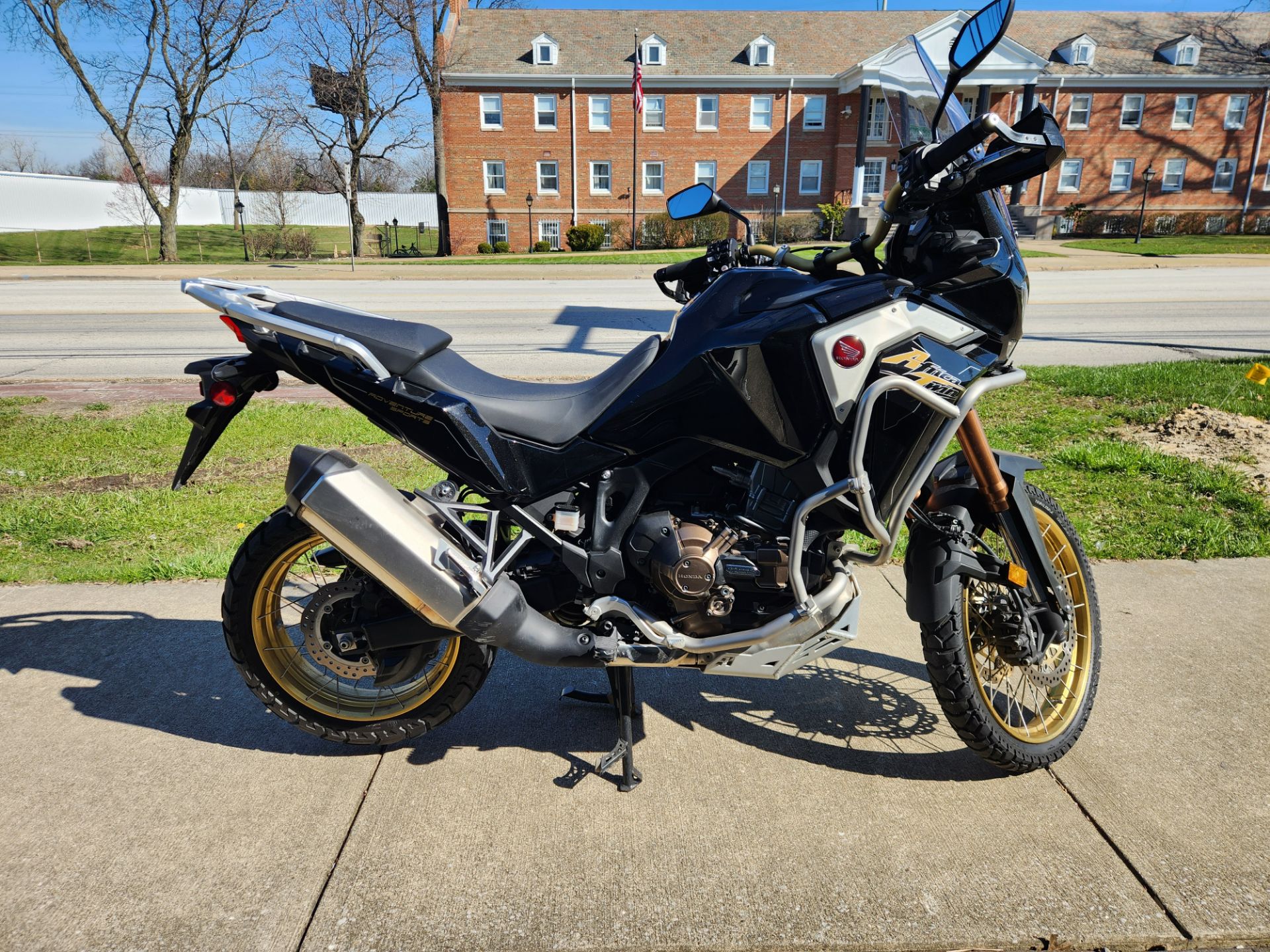 2021 Honda Africa Twin Adventure Sports ES DCT in Cleveland, Ohio