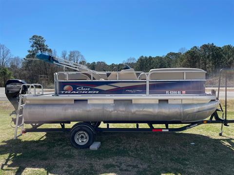 2018 Sun Tracker 18' Party Barge in Jasper, Alabama