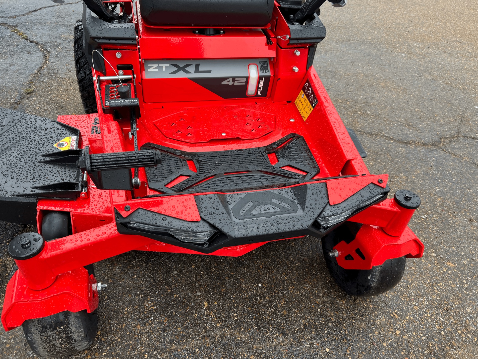 2024 Gravely USA ZT XL 42 in. Kawasaki FR651V 21.5 hp in Dyersburg, Tennessee - Photo 6