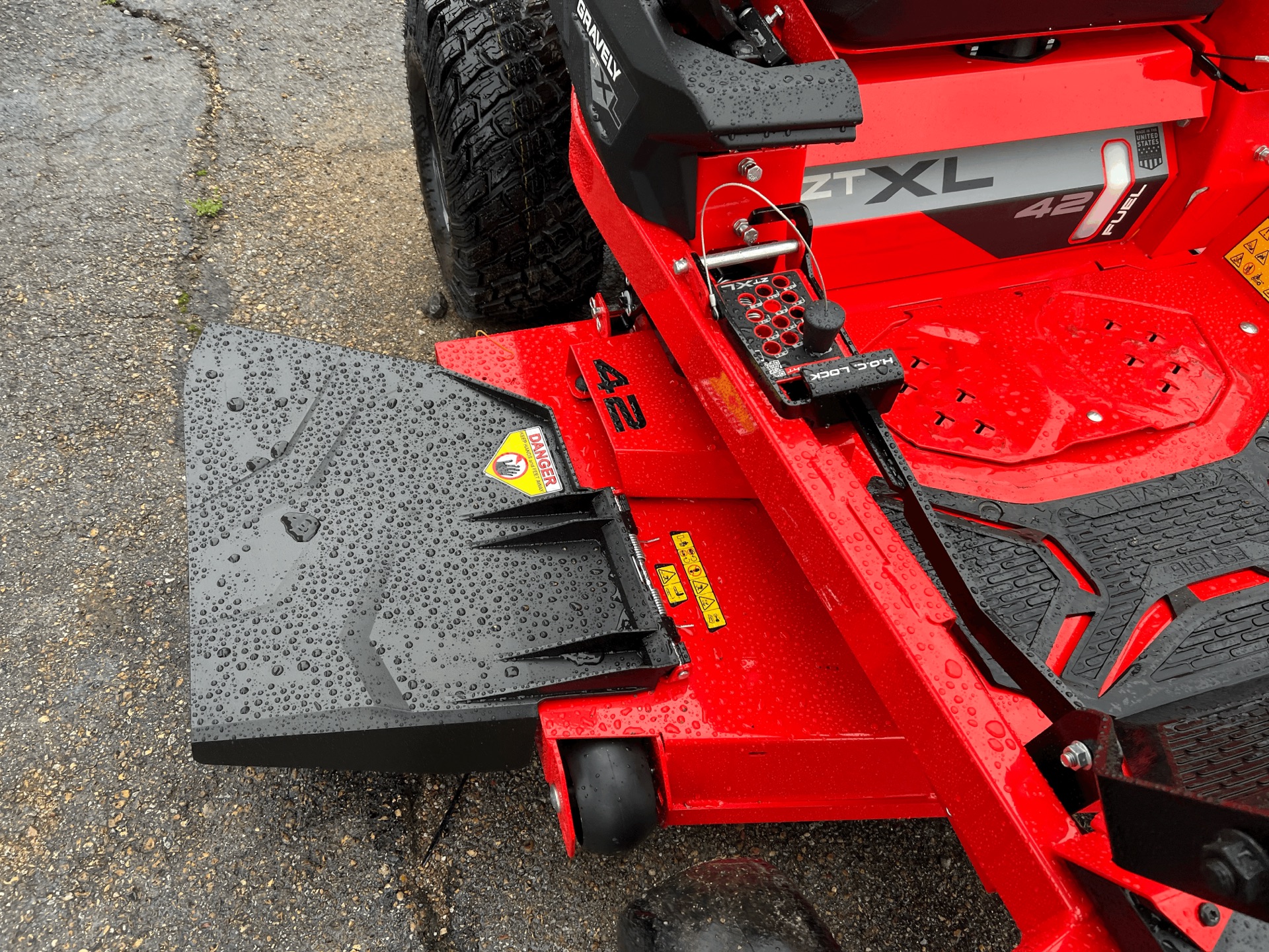 2024 Gravely USA ZT XL 42 in. Kawasaki FR651V 21.5 hp in Dyersburg, Tennessee - Photo 7