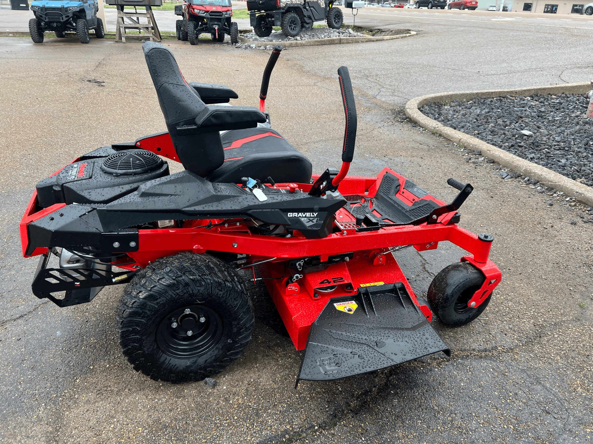 2024 Gravely USA ZT XL 42 in. Kawasaki FR651V 21.5 hp in Dyersburg, Tennessee - Photo 9