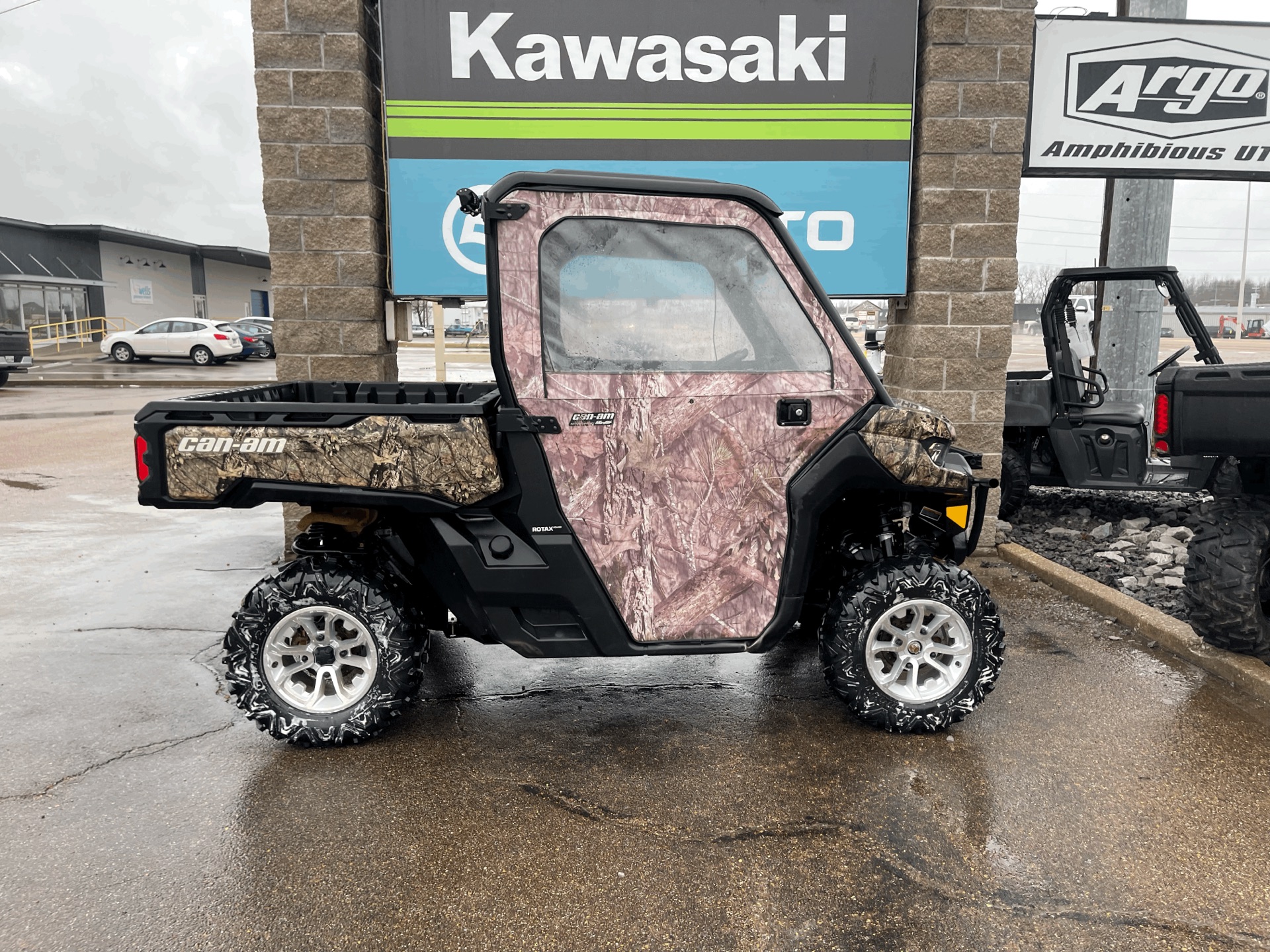 2018 Can-Am Defender XT HD10 in Dyersburg, Tennessee - Photo 2