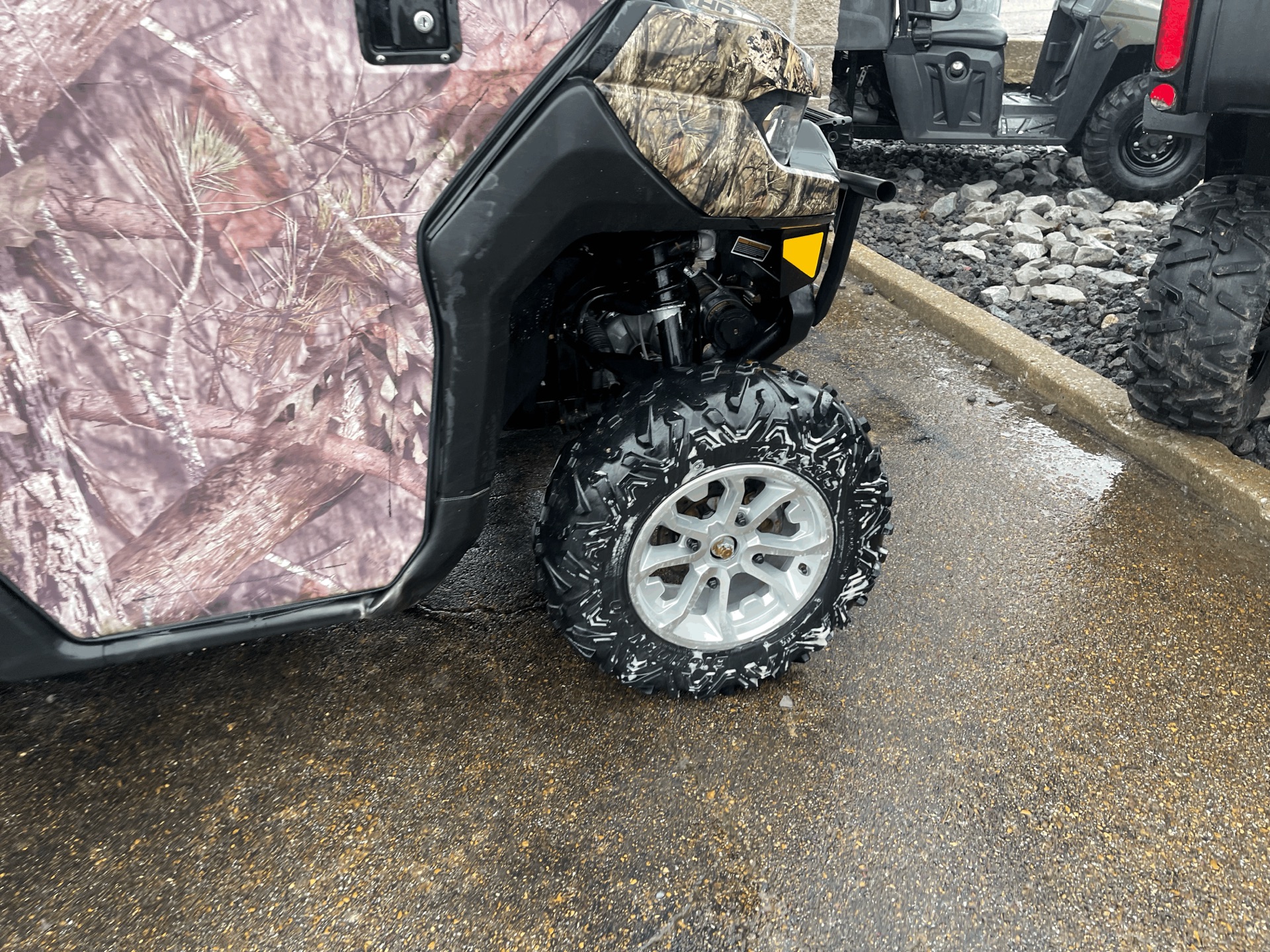 2018 Can-Am Defender XT HD10 in Dyersburg, Tennessee - Photo 5