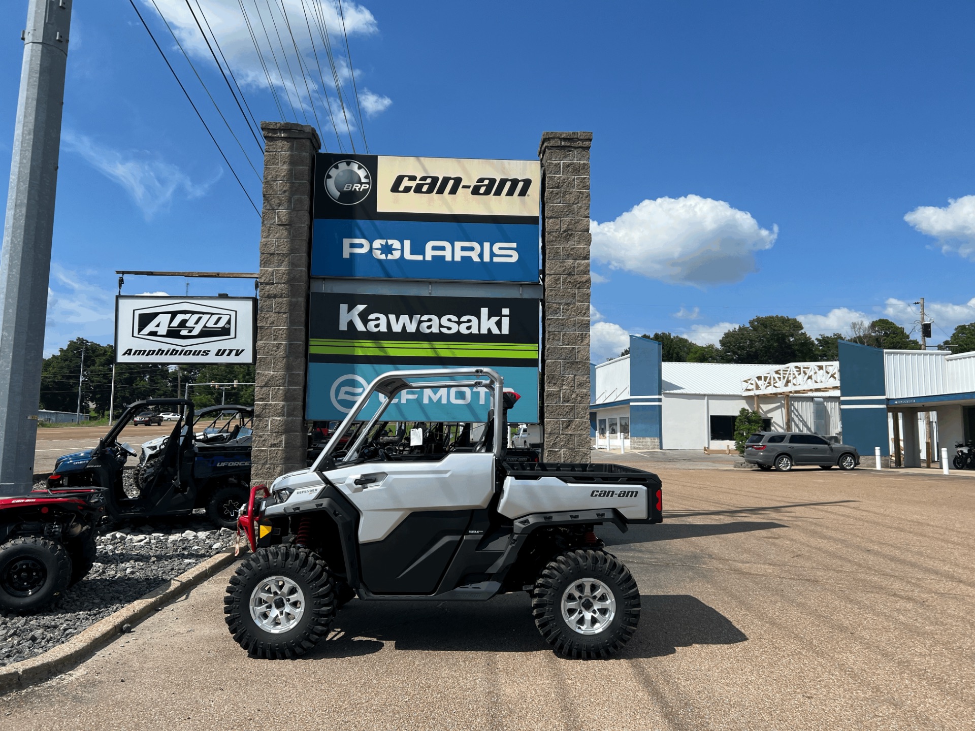 2024 Can-Am Defender X MR With Half Doors in Dyersburg, Tennessee - Photo 1