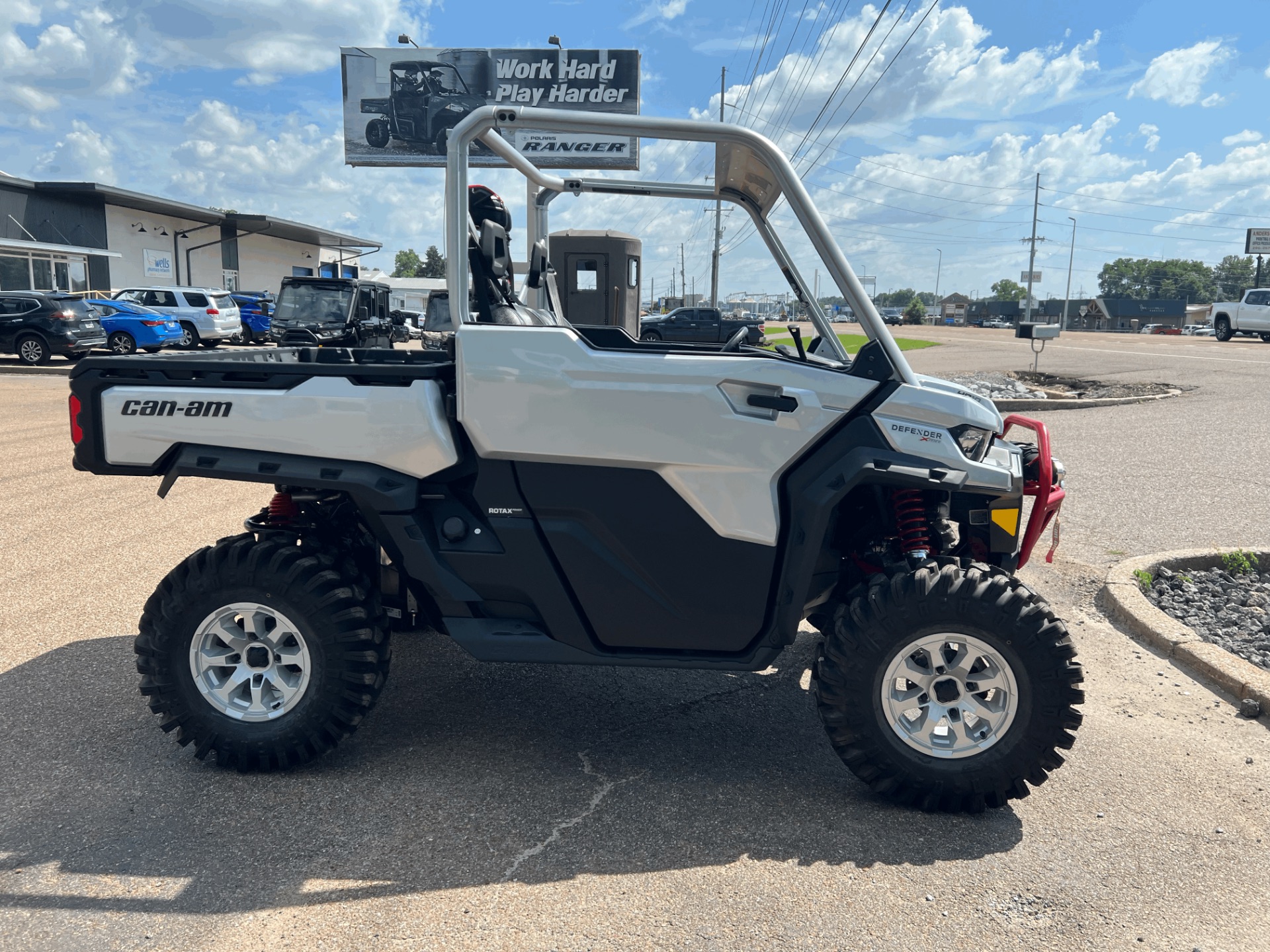 2024 Can-Am Defender X MR With Half Doors in Dyersburg, Tennessee - Photo 7