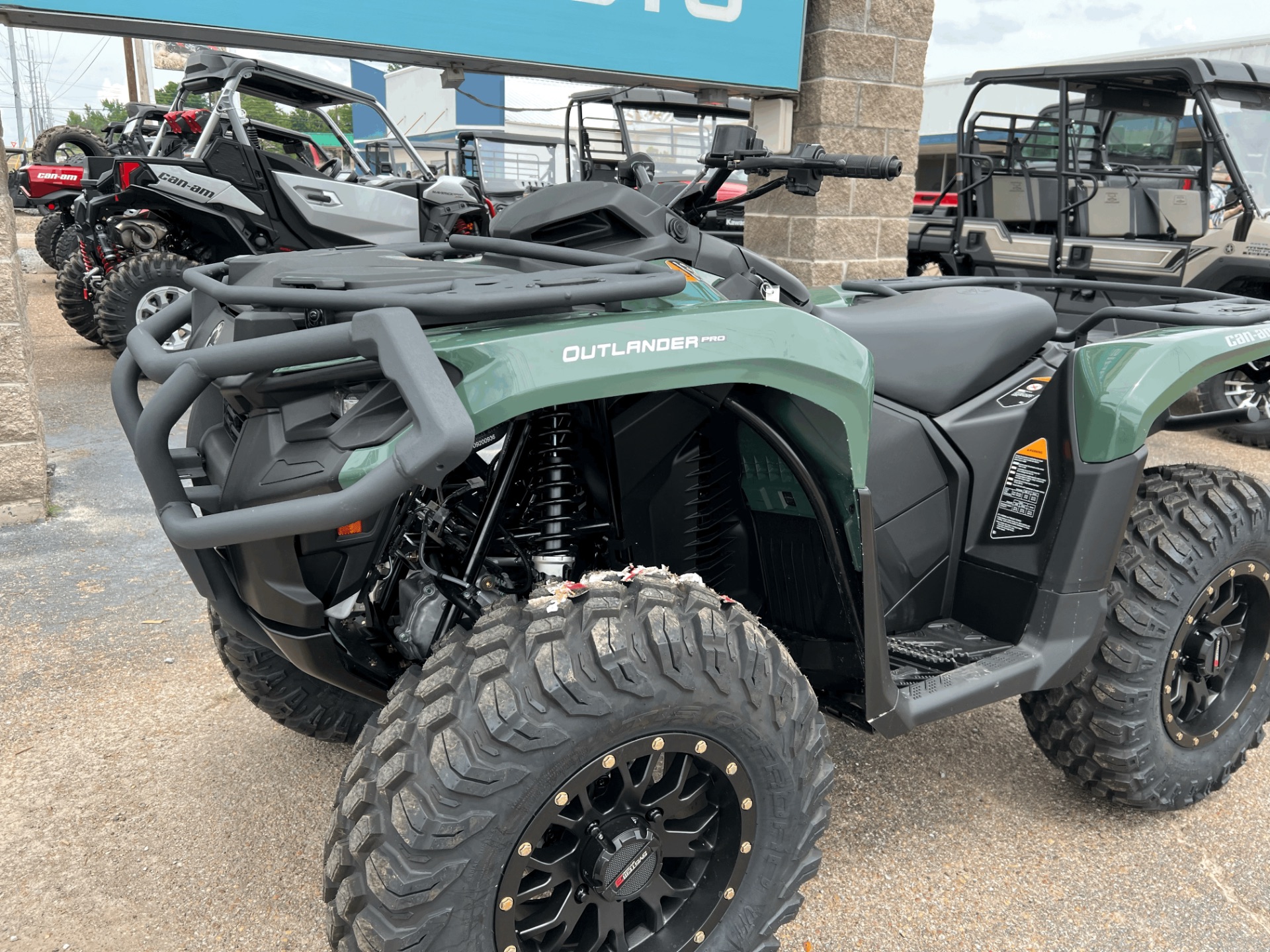 2024 Can-Am Outlander PRO HD5 in Dyersburg, Tennessee - Photo 5