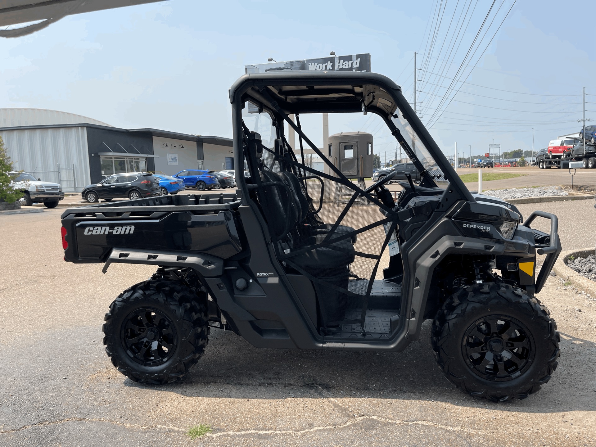 2023 Can-Am Defender XT HD9 in Dyersburg, Tennessee - Photo 8