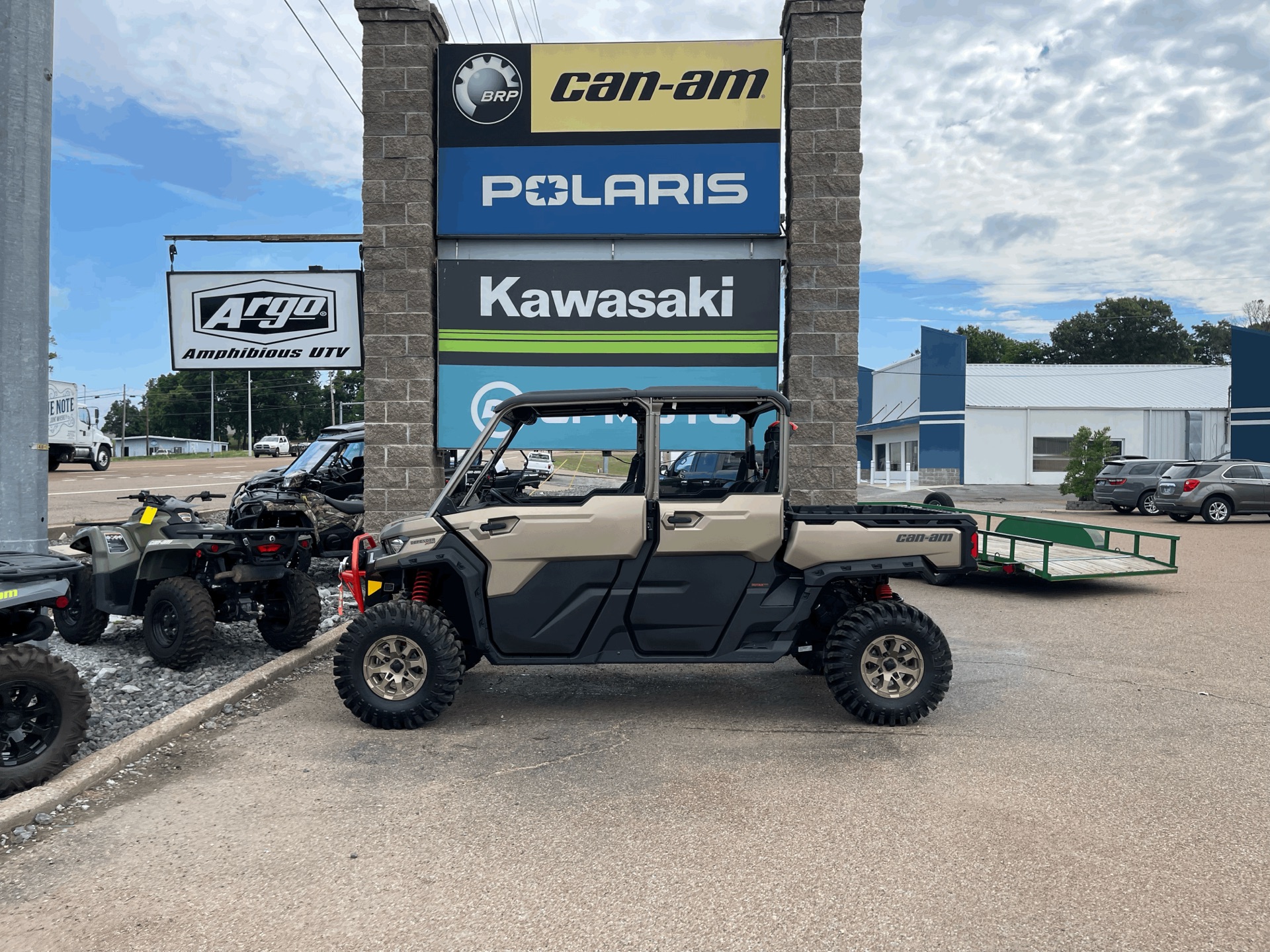 2023 Can-Am Defender MAX X MR With Half Doors HD10 in Dyersburg, Tennessee - Photo 1