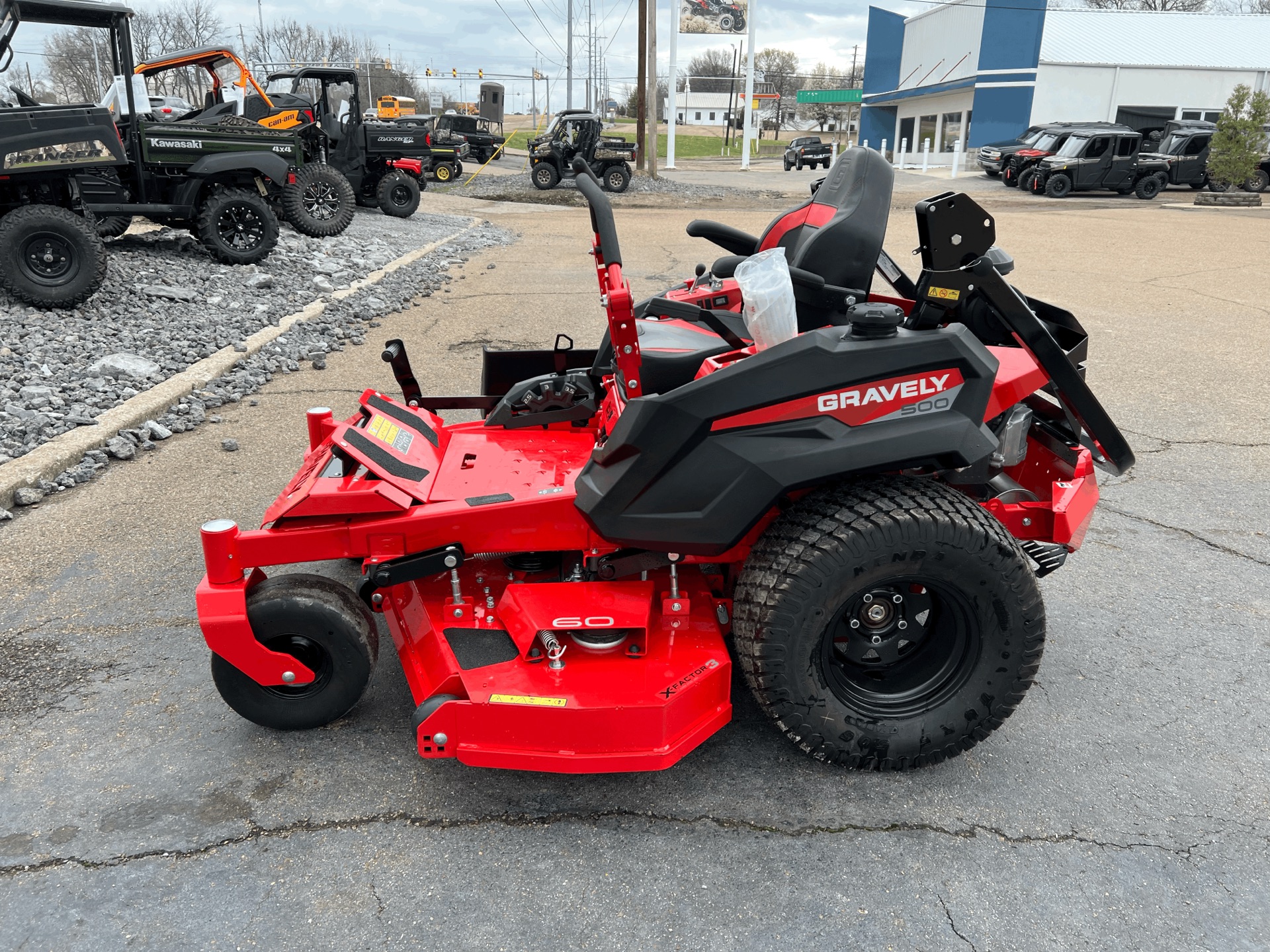 2023 Gravely USA Pro-Turn 560 60 in. Kawasaki FX921V 31 hp in Dyersburg, Tennessee - Photo 12