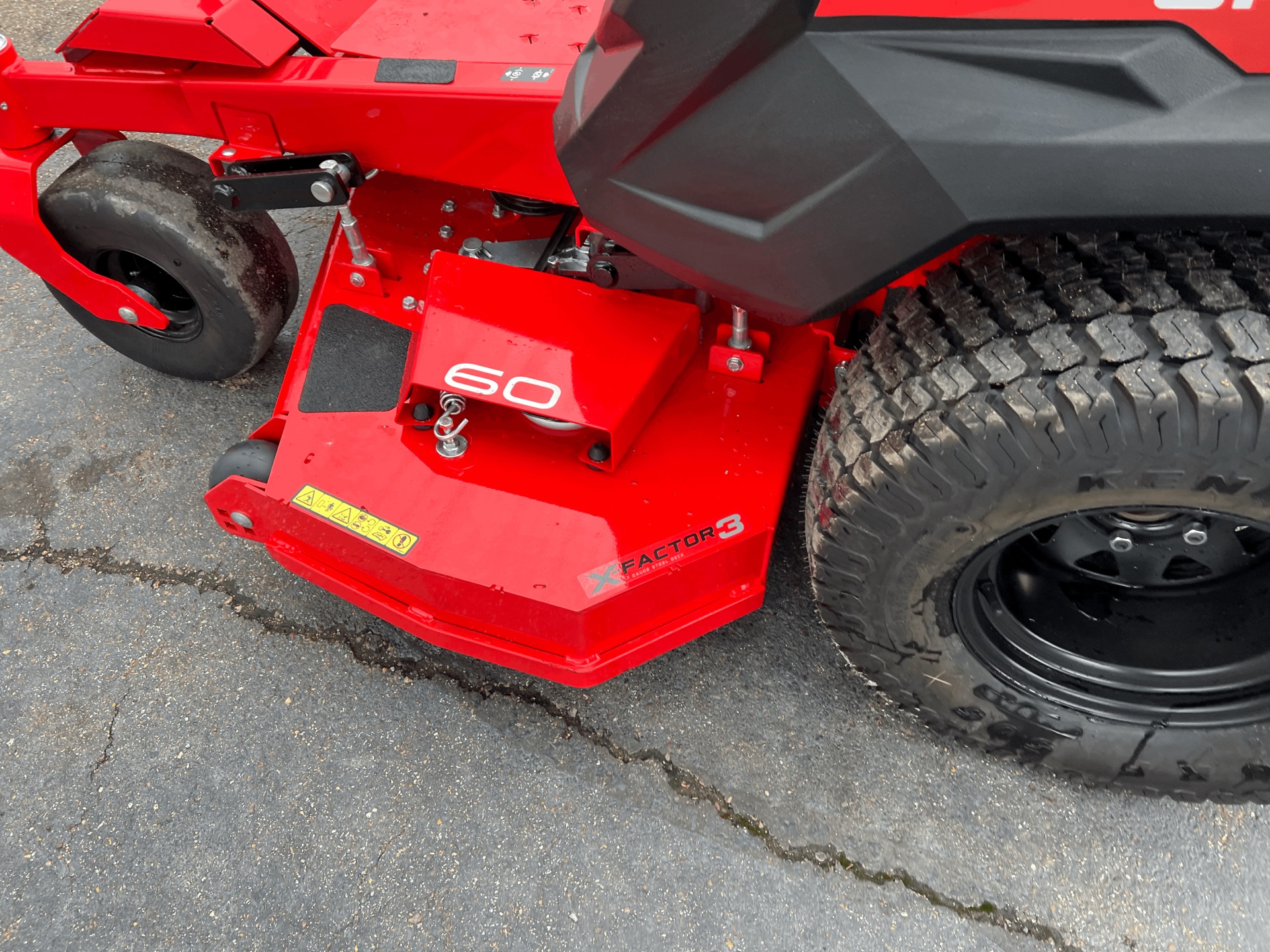 2023 Gravely USA Pro-Turn 560 60 in. Kawasaki FX921V 31 hp in Dyersburg, Tennessee - Photo 13