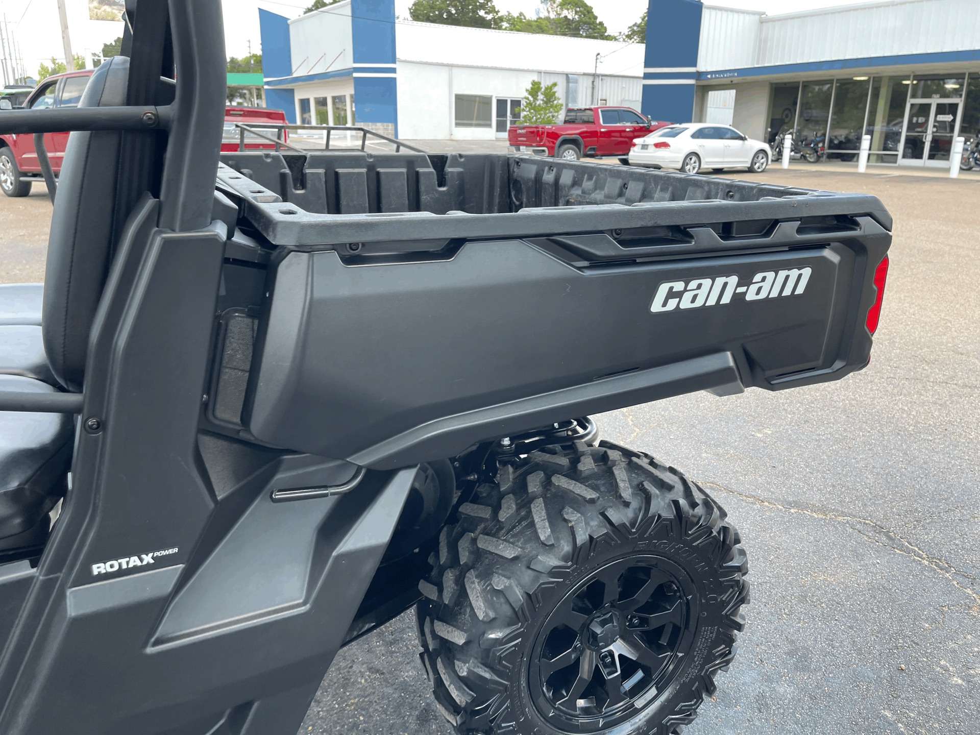 2021 Can-Am Defender DPS HD8 in Dyersburg, Tennessee - Photo 8