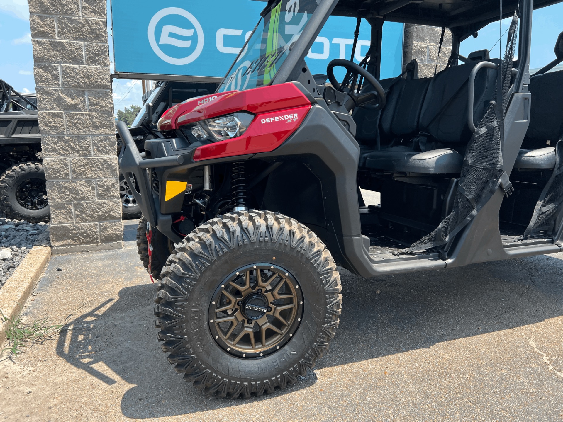 2024 Can-Am Defender MAX XT HD10 in Dyersburg, Tennessee - Photo 4