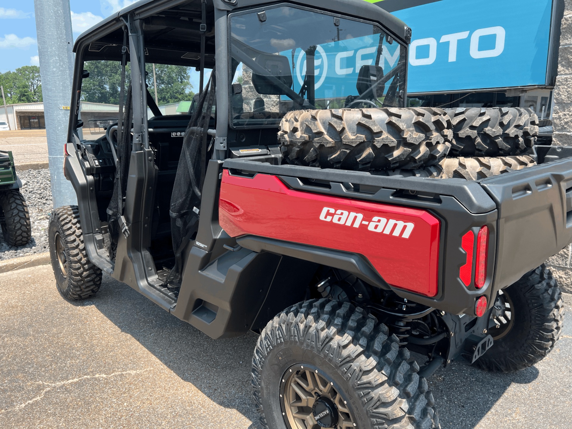 2024 Can-Am Defender MAX XT HD10 in Dyersburg, Tennessee - Photo 14