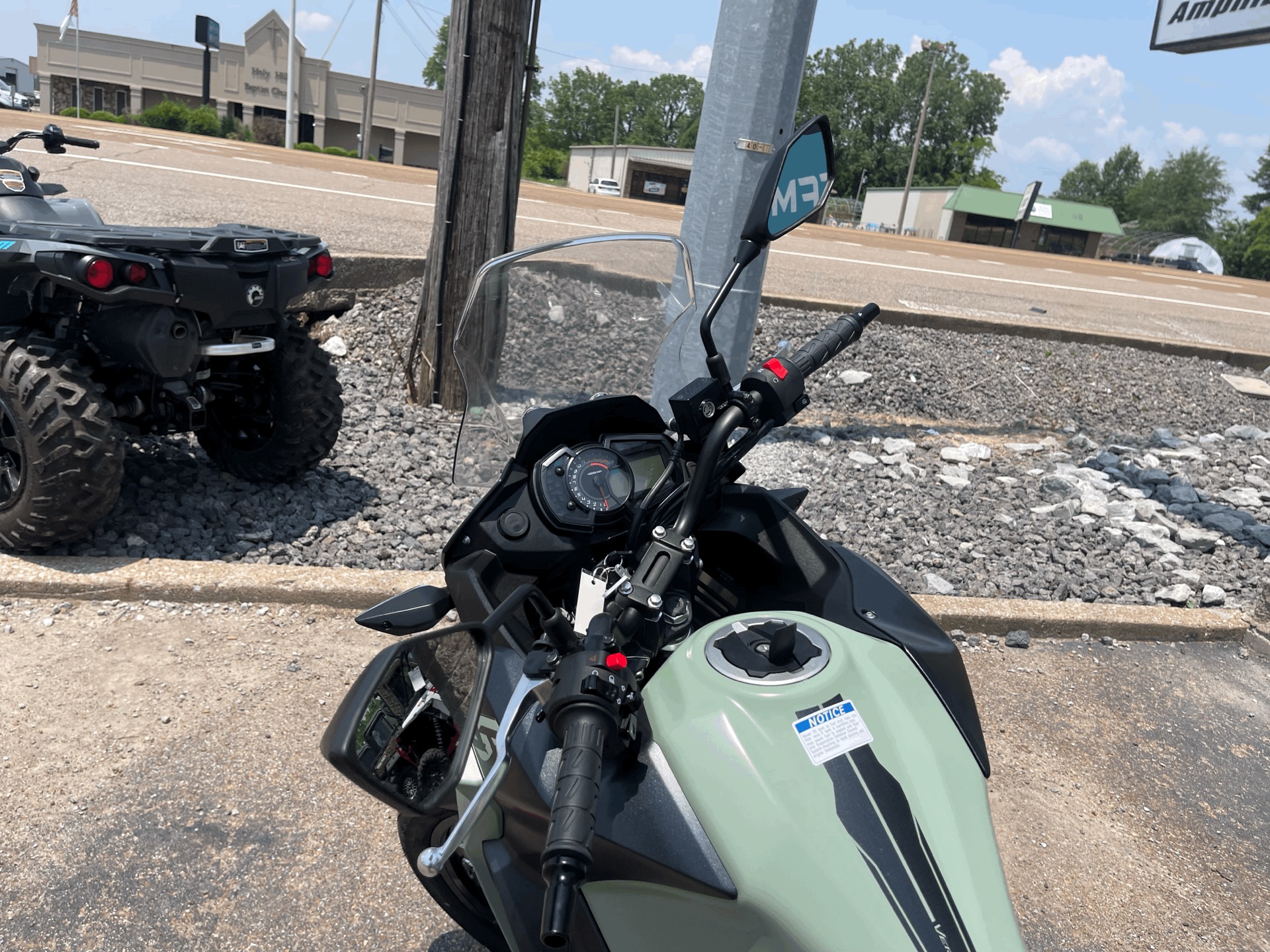 2023 Kawasaki Versys-X 300 ABS in Dyersburg, Tennessee - Photo 15