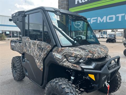 2025 Can-Am Defender Limited in Dyersburg, Tennessee - Photo 6