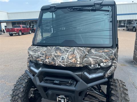 2025 Can-Am Defender Limited in Dyersburg, Tennessee - Photo 10