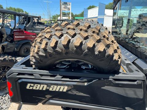 2024 Can-Am Defender MAX Lone Star CAB in Dyersburg, Tennessee - Photo 11